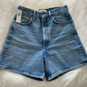 Agolde Stella short in Mode. New with tags.